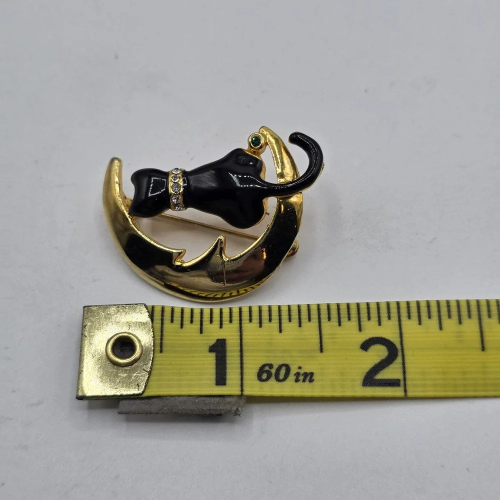 Gold Tone Black Enamel Cat on Crescent Moon Brooch Rhinestone‎ Collar Pin Cute